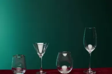 玻璃期货升贴水调整(玻璃期货交割升贴水)_财金百科_第1张_青花期货直播间 玻璃期货升贴水调整(玻璃期货交割升贴水)_https://qh.ynbygsw.com_财金百科_第1张